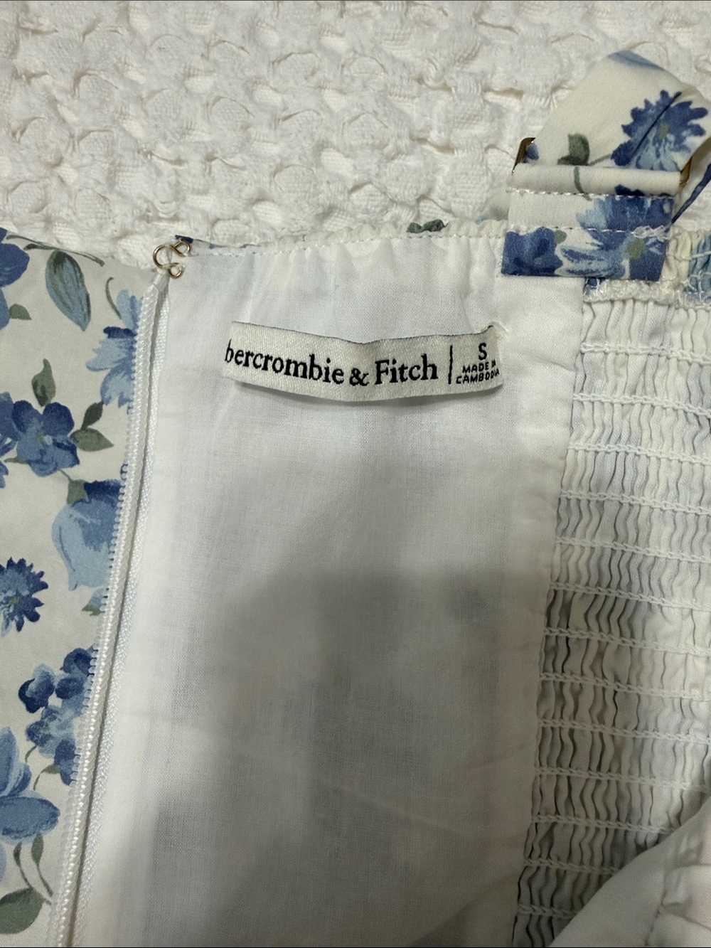 Abercrombie & Fitch Blue and White Floral Scoop Maxi Dress - Picture 5 of 6